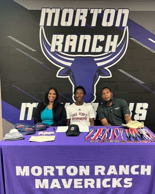 Charmar Smith signed to run track and field at Fort Scott Community College over the winter signing period.